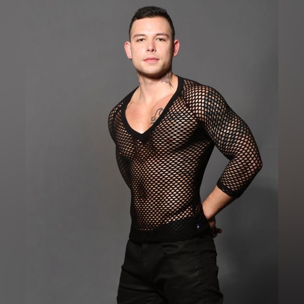 Net V-Neck Tee - Picture 2 of 6